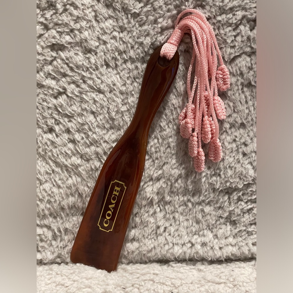 Coach Shoe Horn, Size 7 inch